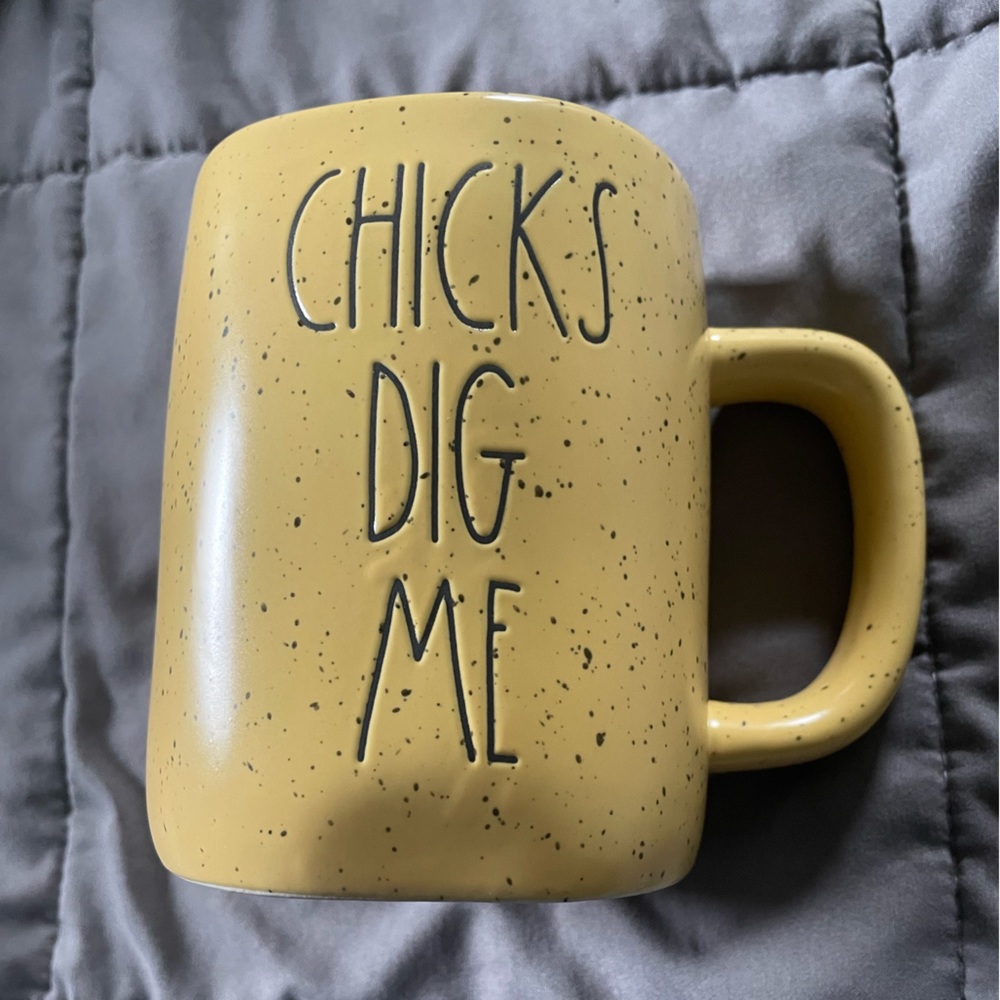 Rae Dunn Chicks Dig Me Mug